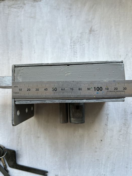 Замок гаражный , накладной , на 2 ключа