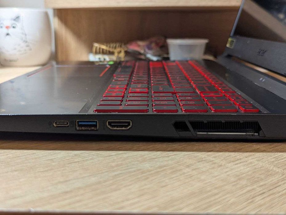 Ігровий ноутбук Acer Nitro 5 AN515-55/GTX 1650/Intel Core i5