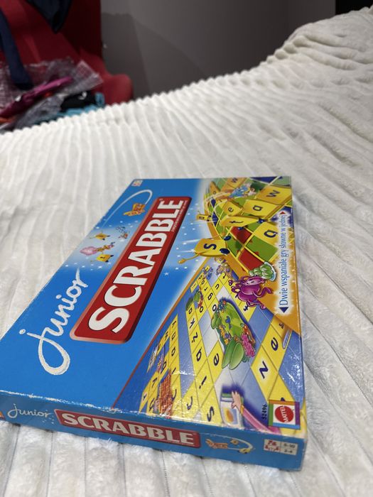 Scrabble Junior- 2 wspaniale gry słowne w 1