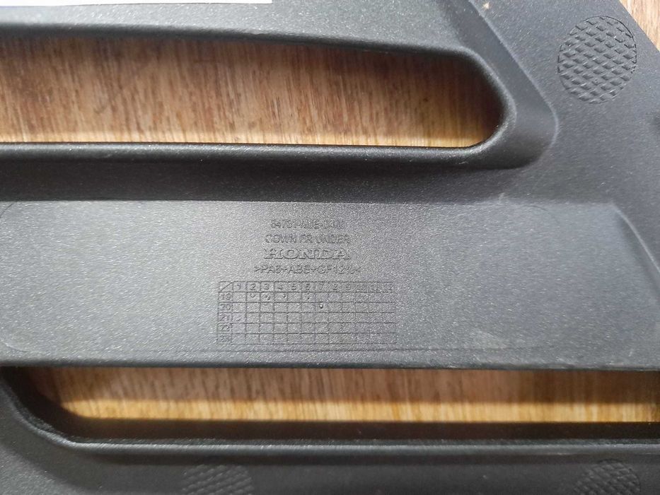 CARENAGEM FRENTE SOBRE CAPÔ OEM HONDA CBR 6 5 0 F 1 4-1 8