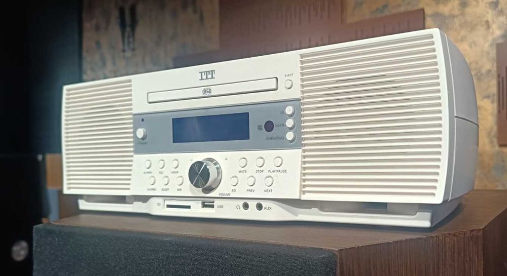 Музичний програвач ITT комбайн CD, radio FM, Флешка, AUX, MP3