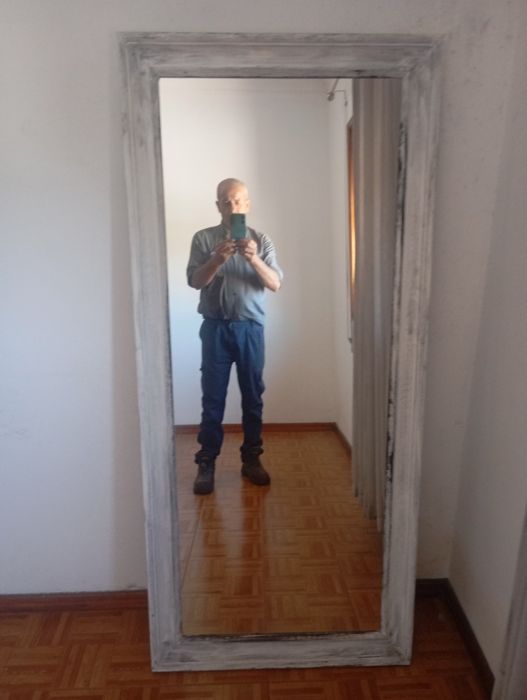 Vendo este espelho muito bonito bom estado
