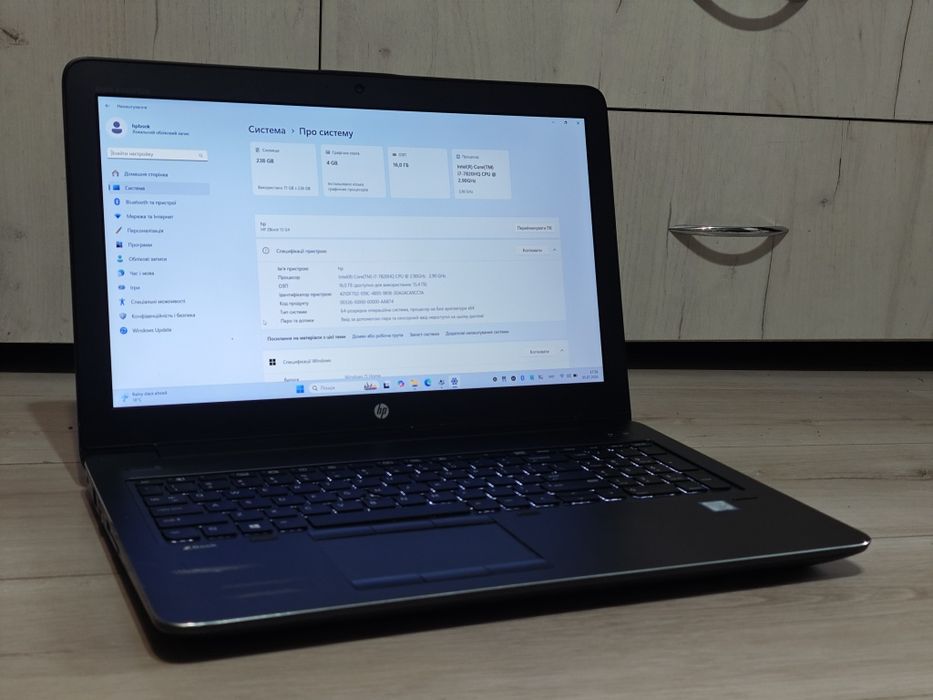 Ноутбук HP zbook 15 G4  i7 NVIDIA SSD
