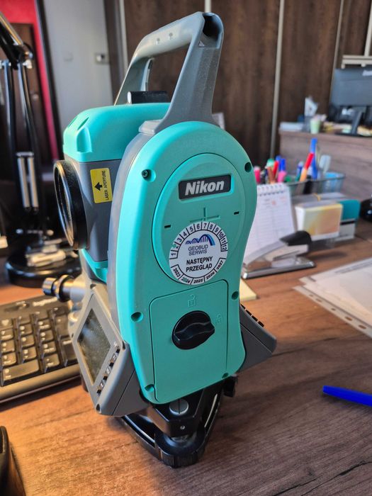 Tachimetr Nikon nivo 2c