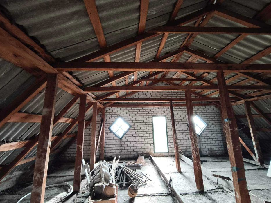 `Продам 2х поверховий будинок 144м.кв у Потоках, 30 сотів. прив.землі