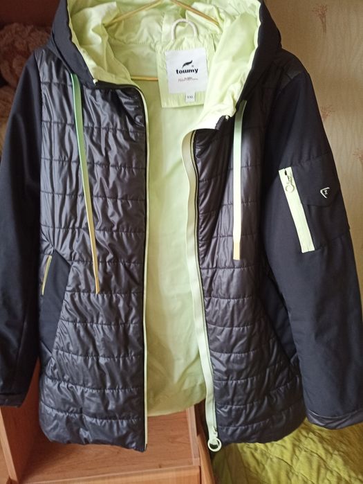 Продам жіночу куртучку