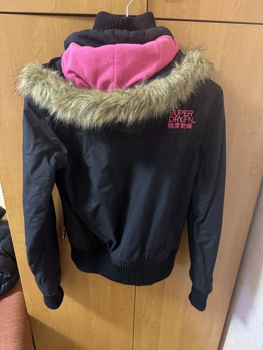 Superdry жіноча куртка вітровка