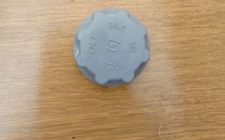 Korek pojemnika soli Hotpoint Ariston LFF 8M121
