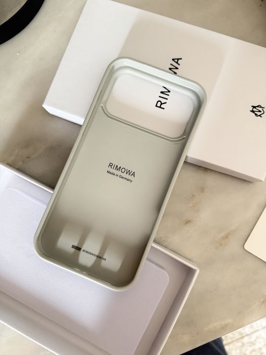 Capa Rimowa Iphone 17 pro max