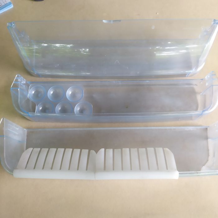 Ящики ,полки Холодильник ELECTROLUX ERB 36402