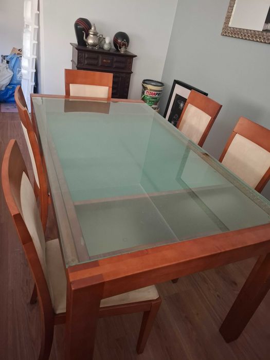 Mesa extensivel de cerejeira