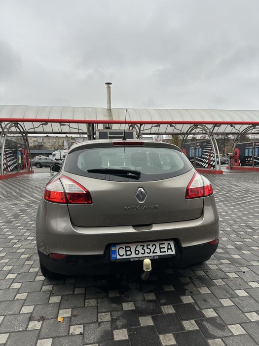 Renault Megane 1.6 бензин 2010