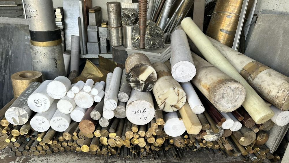 Бронза, латунь, дюраль Д16, АМГ5-6 плиты, медь, фторопласт и тд.