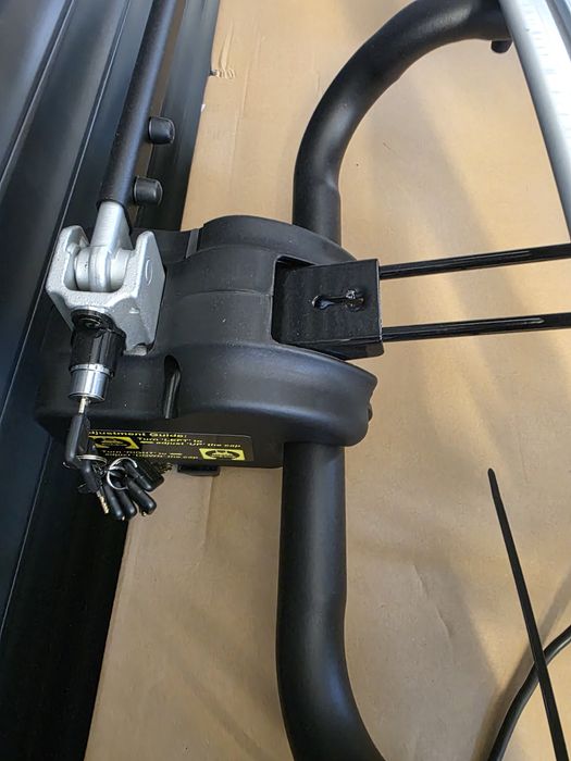 Bagażnik Taurus na 3 rowery Nowy Platforma na hak