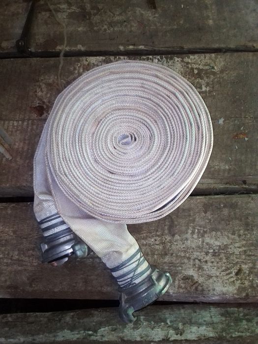 Пожарный рукав длиной 20 м.