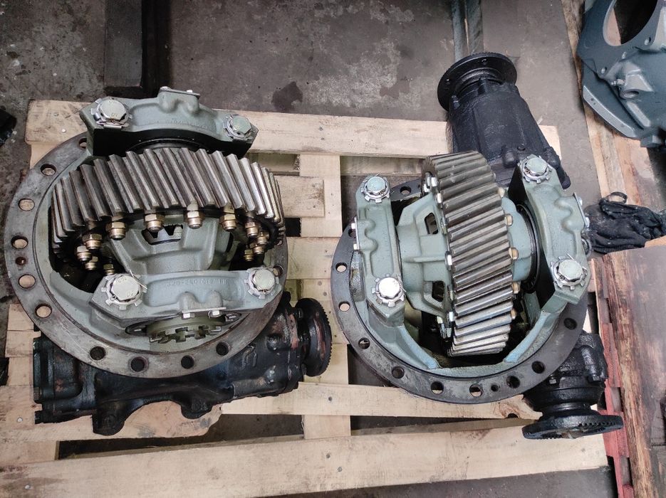 Редуктор задній середній КамАЗ євро 65115 65117 46 48 зубів