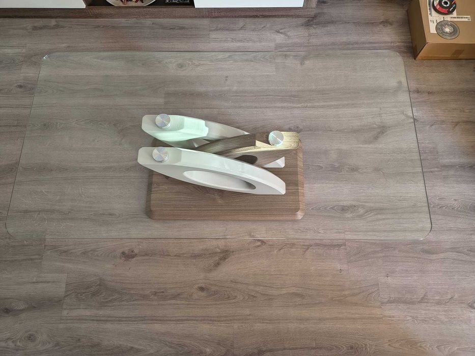 Mesa de centro moderna em vidro temperado
