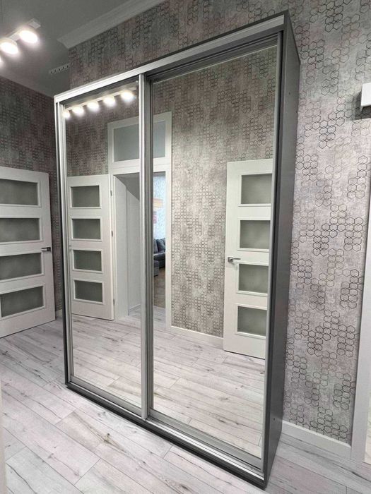 Шафи купе різного розміру і фасадів. Фабричні. Шкафы купе