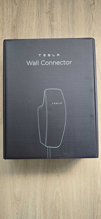 Tesla Wall Connector Gen 3