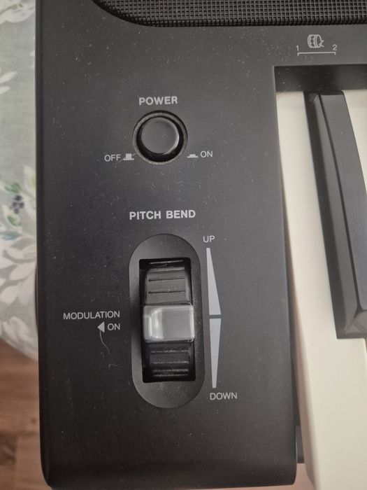 Teclado Technics KN800