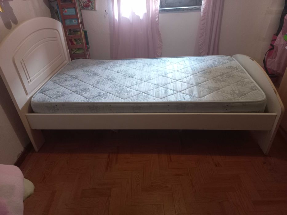 Cama de solteiro