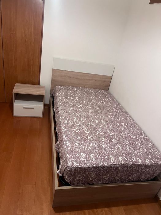 Cama de solteiro moderna + Colchão ortopédico