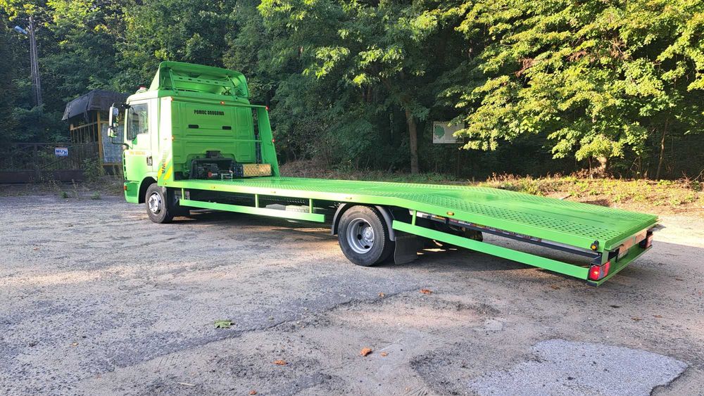Autoholowanie auto laweta  transport pojazdów i maszyn do 7 T