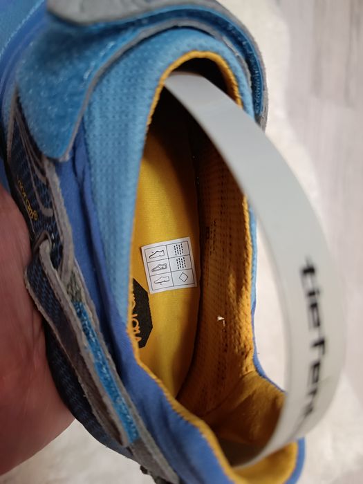 Кросівки Vibram FiveFingers KomodoSport.