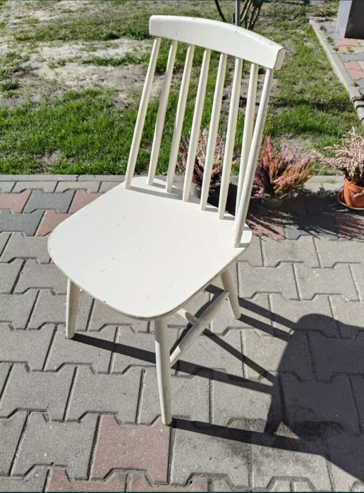 Krzesło drewniane patyczak PRL