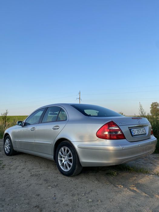 W211 Mercedes 2003 рік