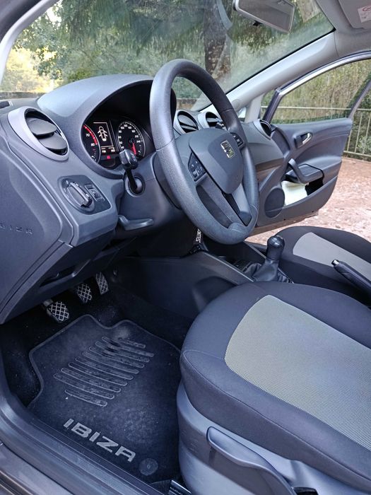 SEAT Ibiza 1.0 a gasolina 75cv