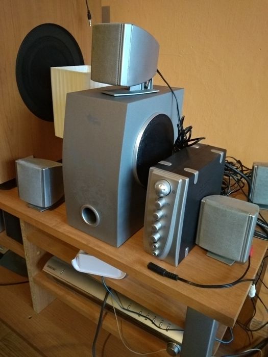 wieża ,radio, kolumny,czytaj opis