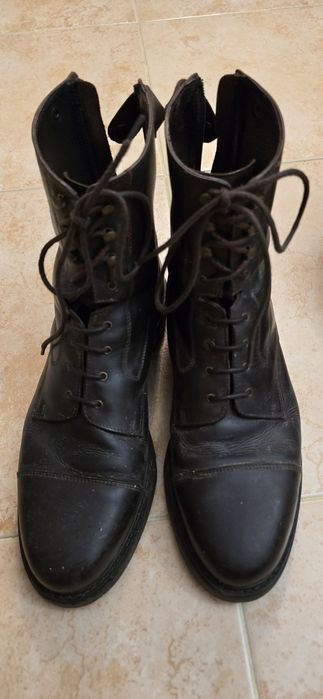 Um par Botas de homem