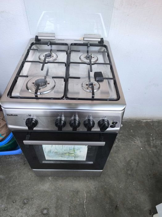Fogão a gás com forno