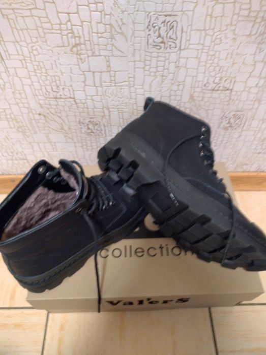 Черевики чоловічі