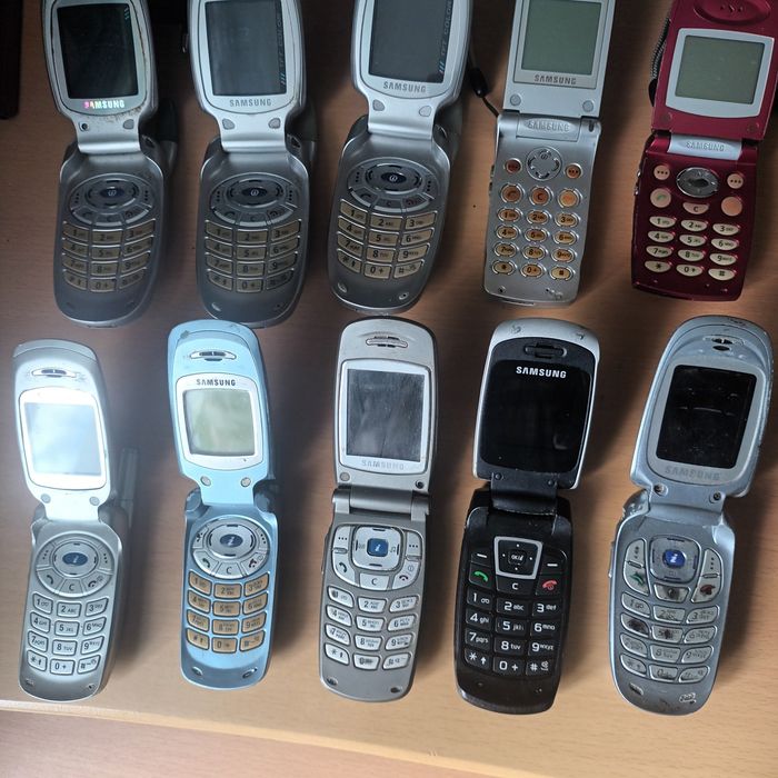 Старі телефони Samsung