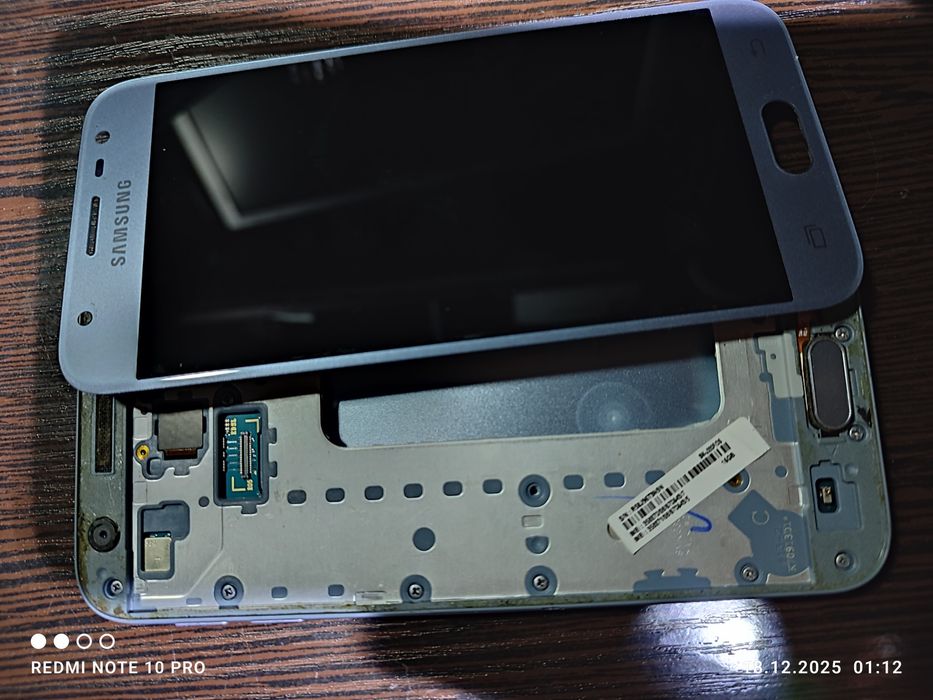 samsung  j330f экран и корпус