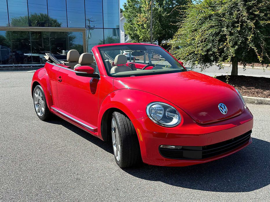 Volkswagen Beetle      2015