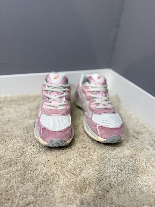 Asics Gel NYC Rosa