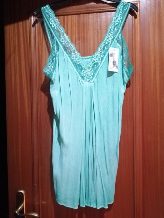 Top's básicos com renda