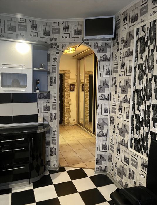 1к квартира з ремонтом купити в центрі Ірпеня