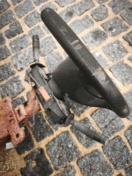 Volante com culuna Peugeot 406