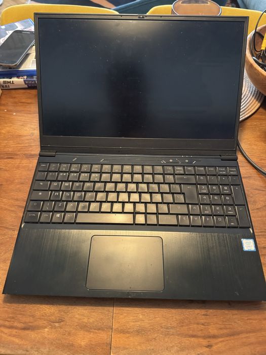 Laptop Tongfang GK5CP6Z2 i7 9750H DDR4 GTX 1660Ti 6GB 15.6" FullHD 144Hz