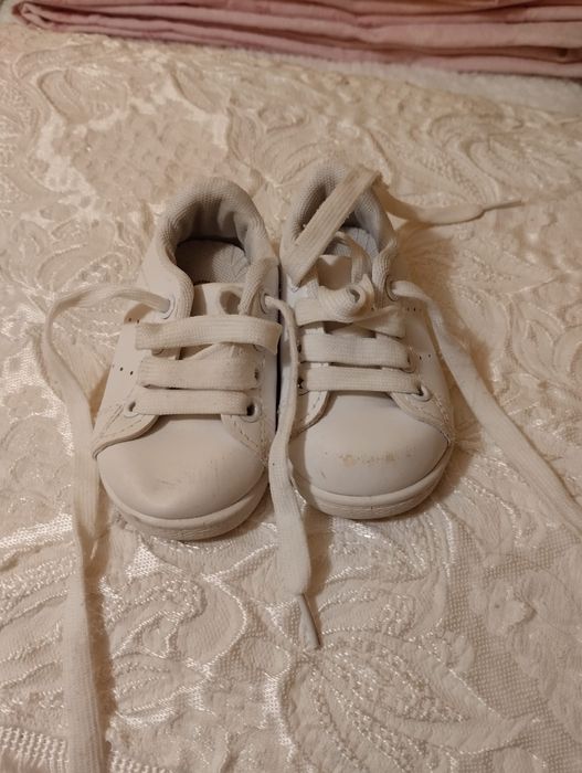 Calçado criança - Tamanho 18