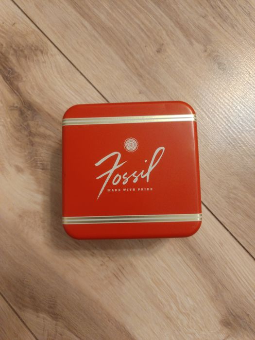 Mała metalowa puszka do przechowywania fossil hit viral style new hot
