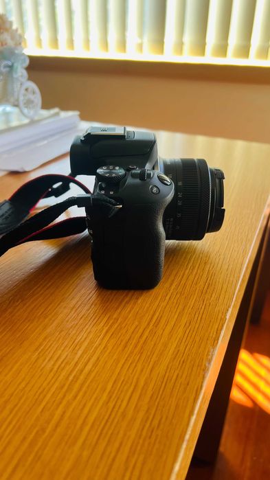 Canon EOS R50 + objetiva 18-45mm | Como nova