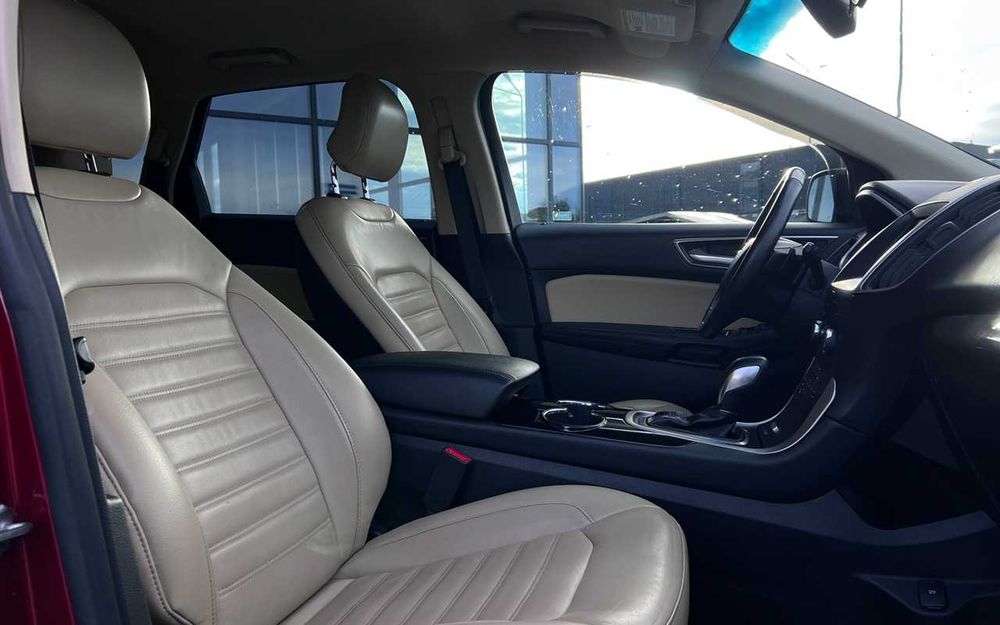 Ford Edge 2015 року