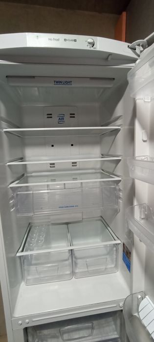 Холодильник indesit