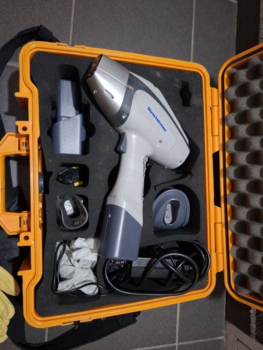 Spektrometr  Genius 5000XRF  Pallat Platyna Rod