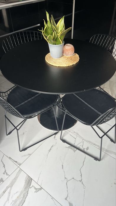 Mesa de Refeição Redonda com 4 Cadeiras